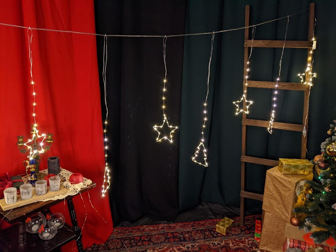 Гирлянда штора Звезды и елочки 2,5х1 м 200 LED Теплый белый