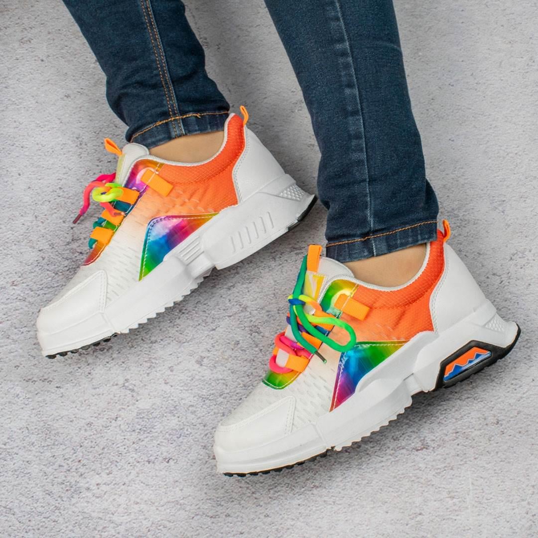 Кроссовки женские Fashion 330502 р. 38 24 см