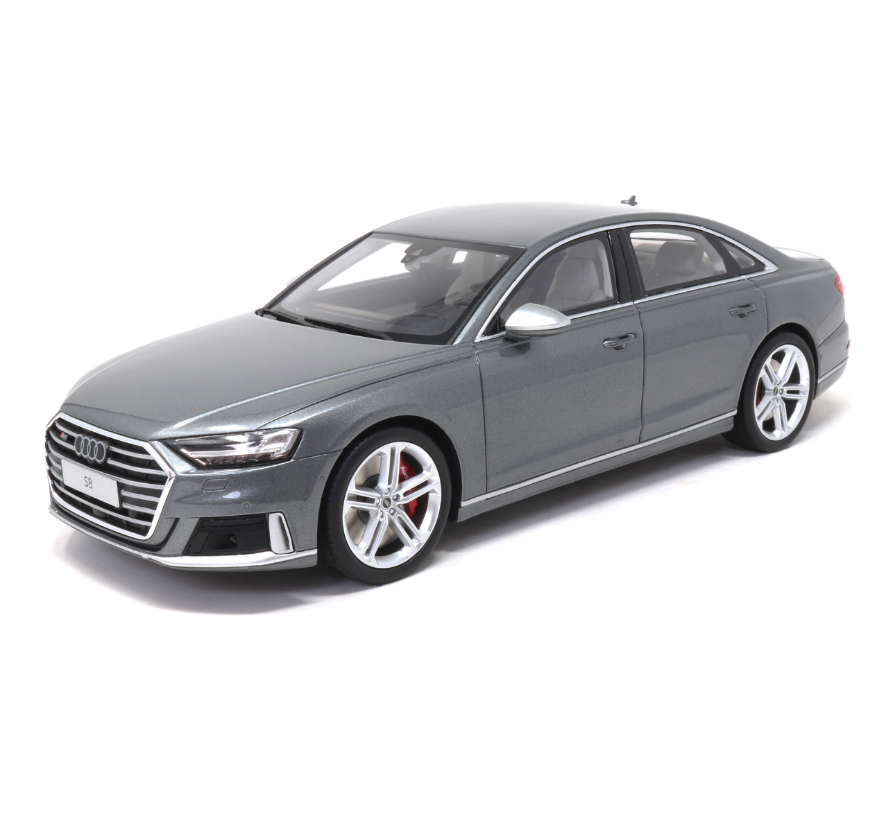 Модель автомобіля GT Spirit 1:18 Audi S8 D5 2020 Daytona Grey (GT856)