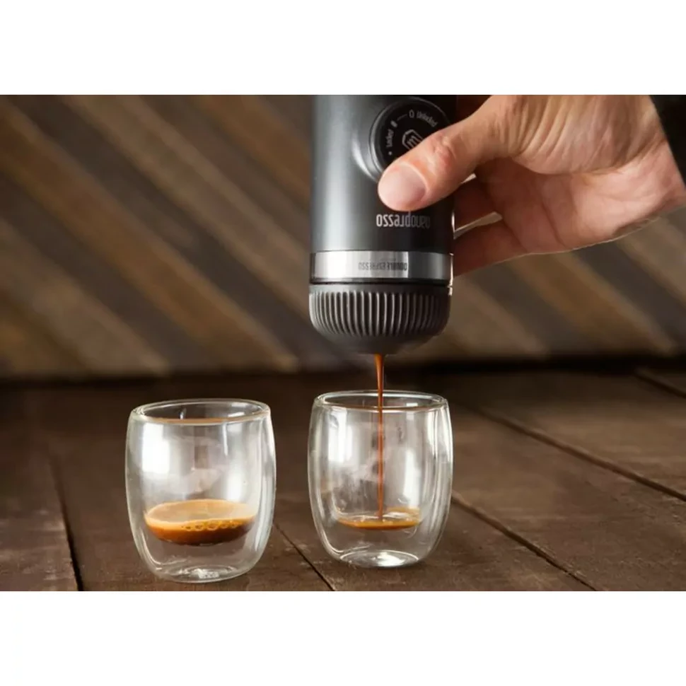 Эспрессо-кофеварка Wacaco Nanopresso с чехлом механическая для молотого кофе Серый (WNANOGRcase) - фото 10 Эспрессо-кофеварка Wacaco Nanopresso с чехлом механическая для молотого кофе Серый (WNANOGRcase) - фото 10