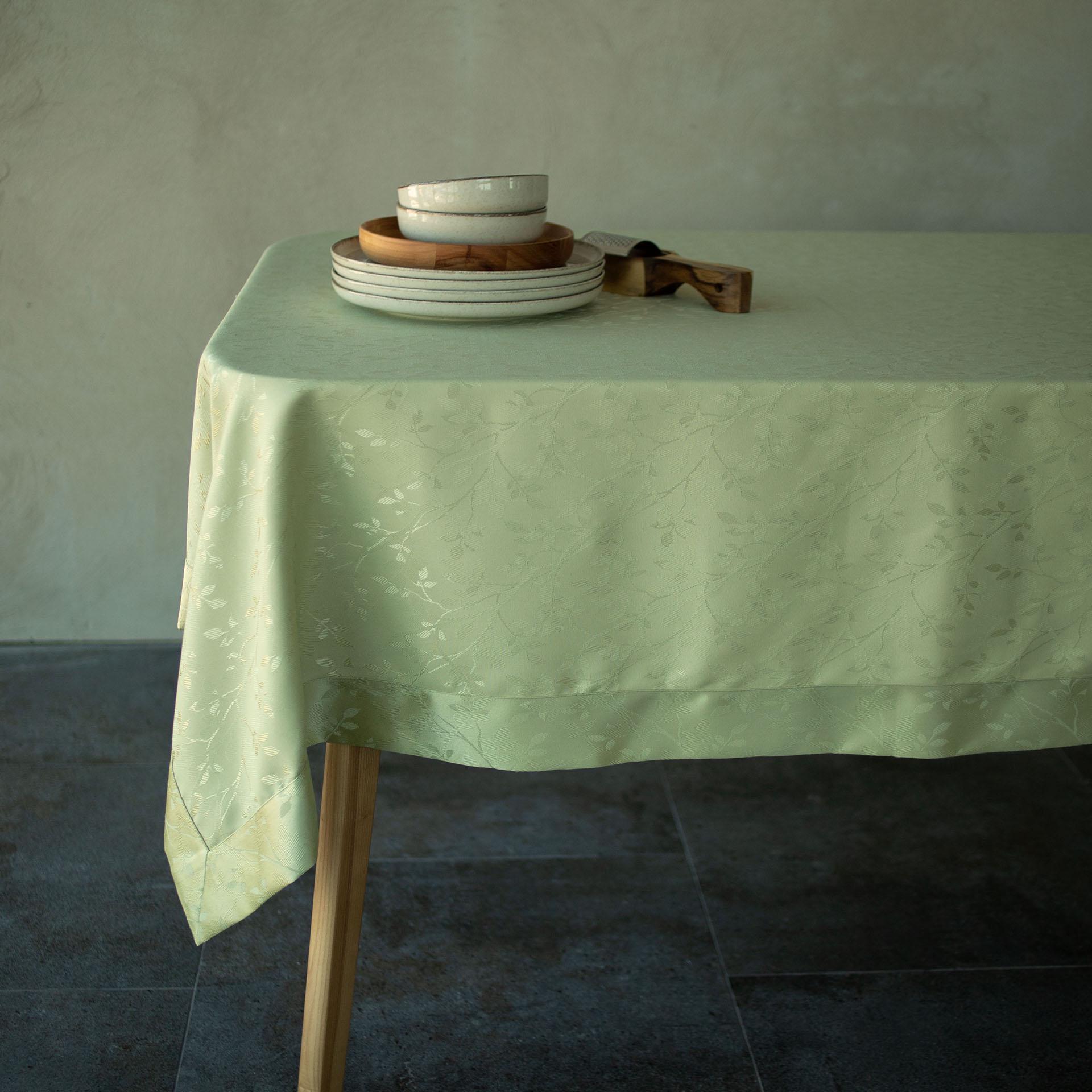 Скатертина жакардова Едельвіка Роял 1,80x1,5 м (273-23/00)