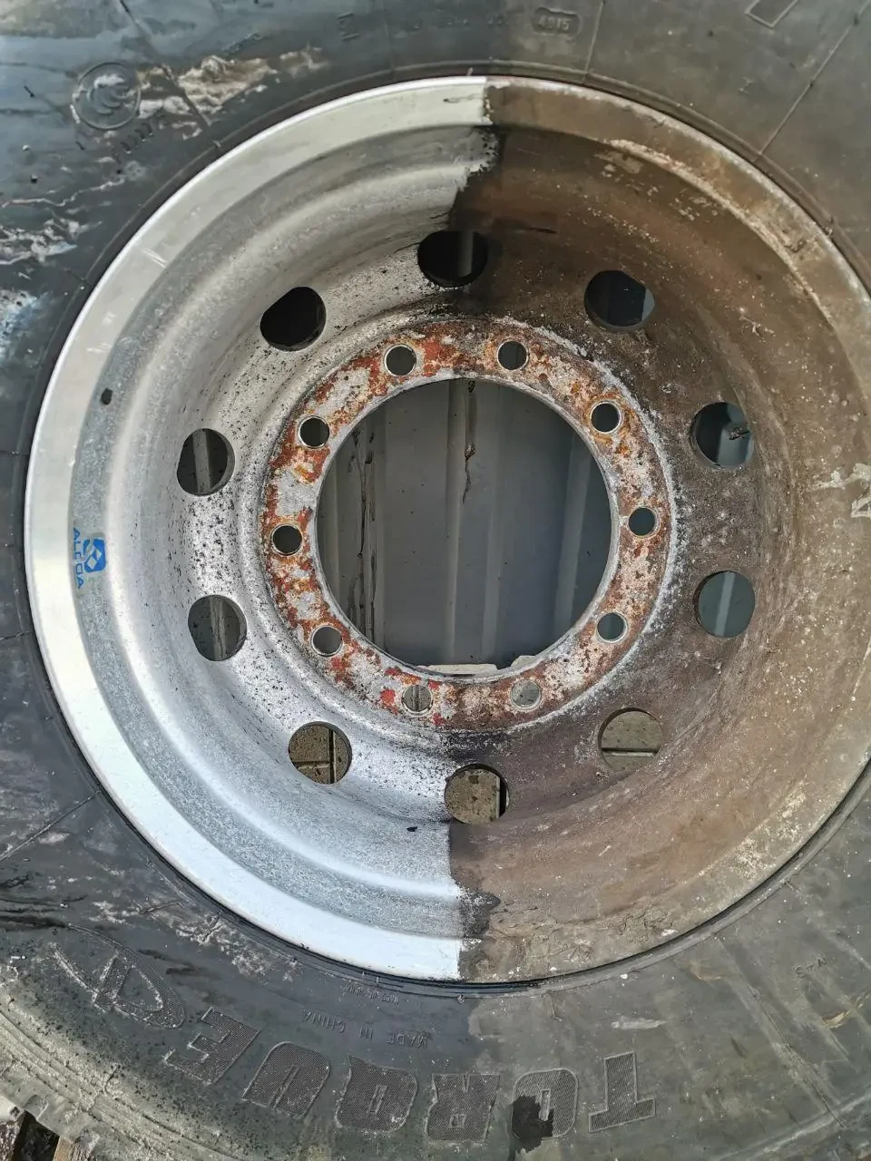 Очисник кислотний колісних дисків та алюмінієвих баків для видалення стійких забруднень ATC 100 Nerta 1 л - фото 8 Очисник кислотний колісних дисків та алюмінієвих баків для видалення стійких забруднень ATC 100 Nerta 1 л - фото 8