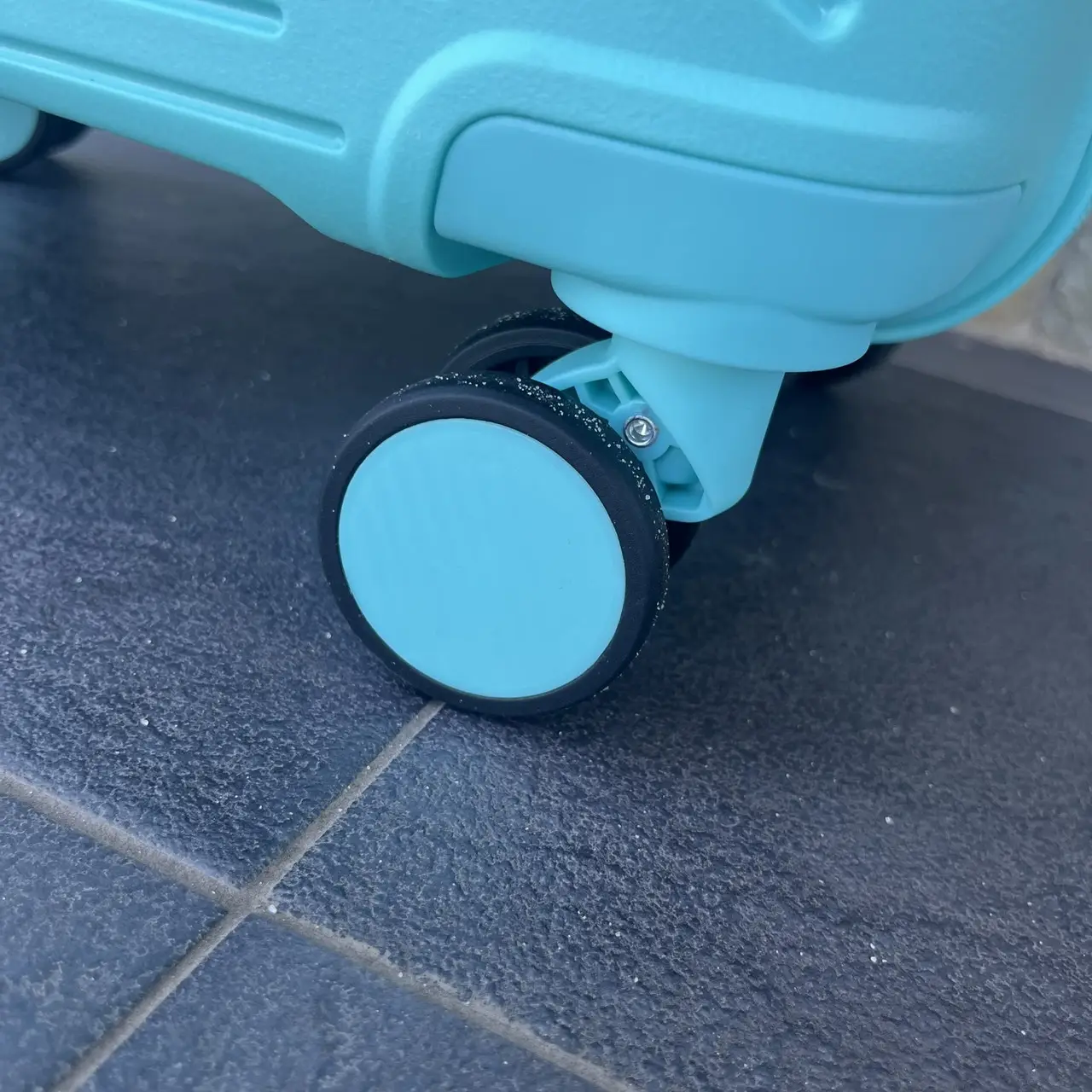 Чемодан дорожный Bloom 1706 39 л S Мятный - фото 6 Чемодан дорожный Bloom 1706 39 л S Мятный - фото 6