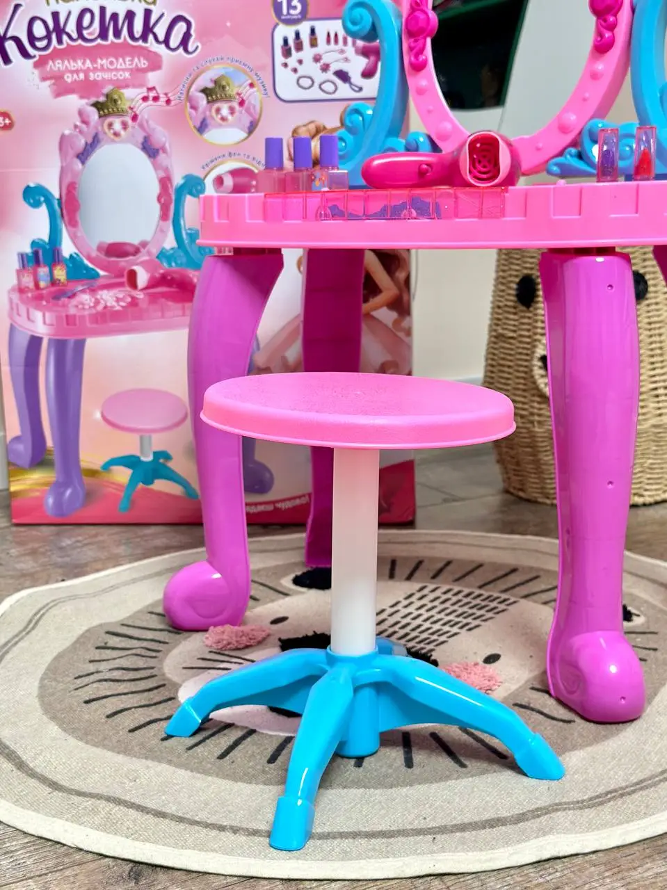 Столик косметический детский 661-39 со стульчиком и аксессуарами (2565074541) - фото 2 Столик косметический детский 661-39 со стульчиком и аксессуарами (2565074541) - фото 2