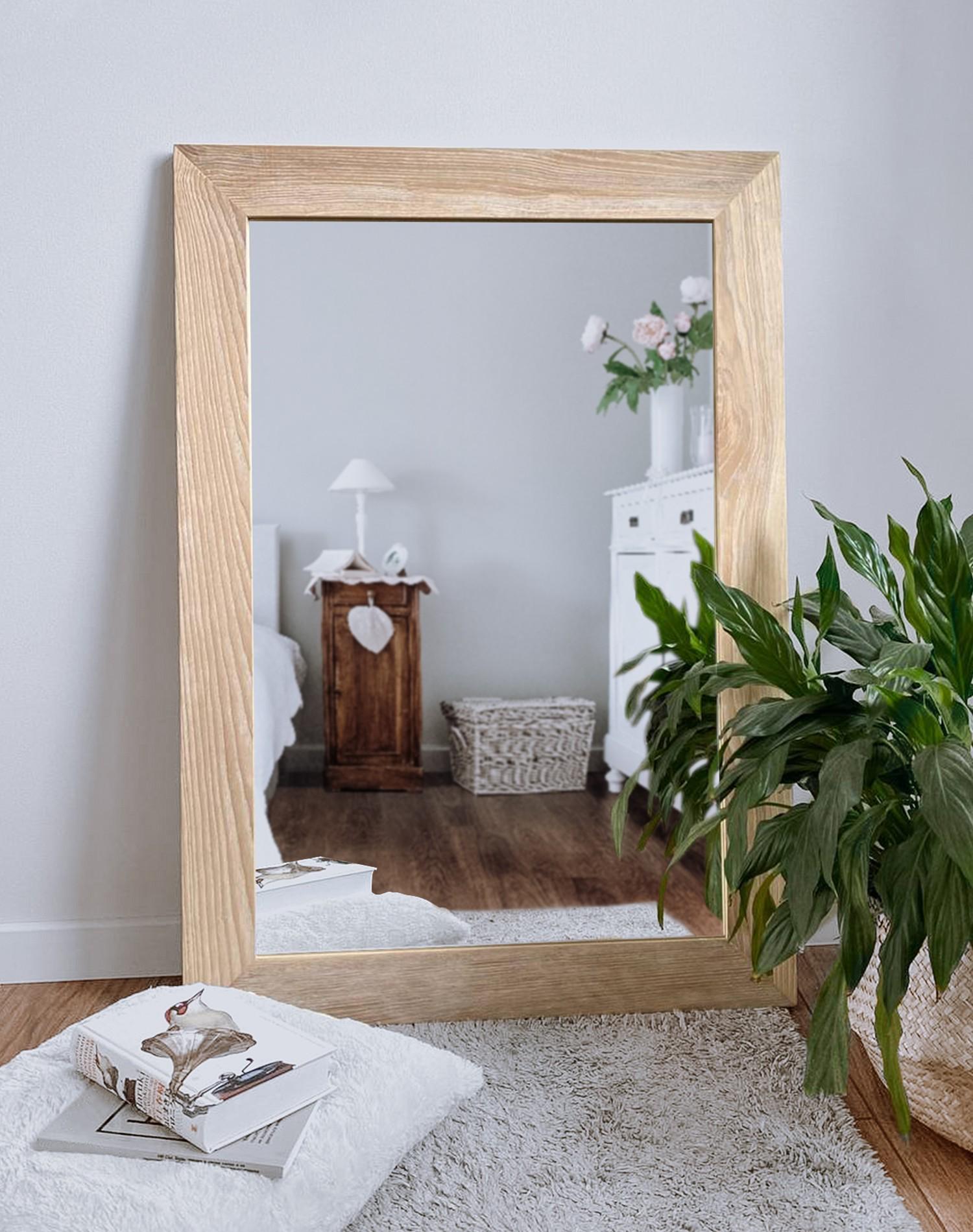 Настенное зеркало в деревянной раме HomeDeco Ясень белый 160х80 см