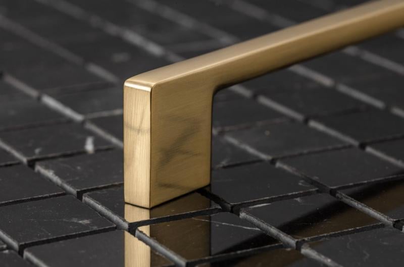 Мебельная ручка GTV UZ 819 латунь C-256 мм Золотой (UZ-819256-16) - фото 2 Мебельная ручка GTV UZ 819 латунь C-256 мм Золотой (UZ-819256-16) - фото 2