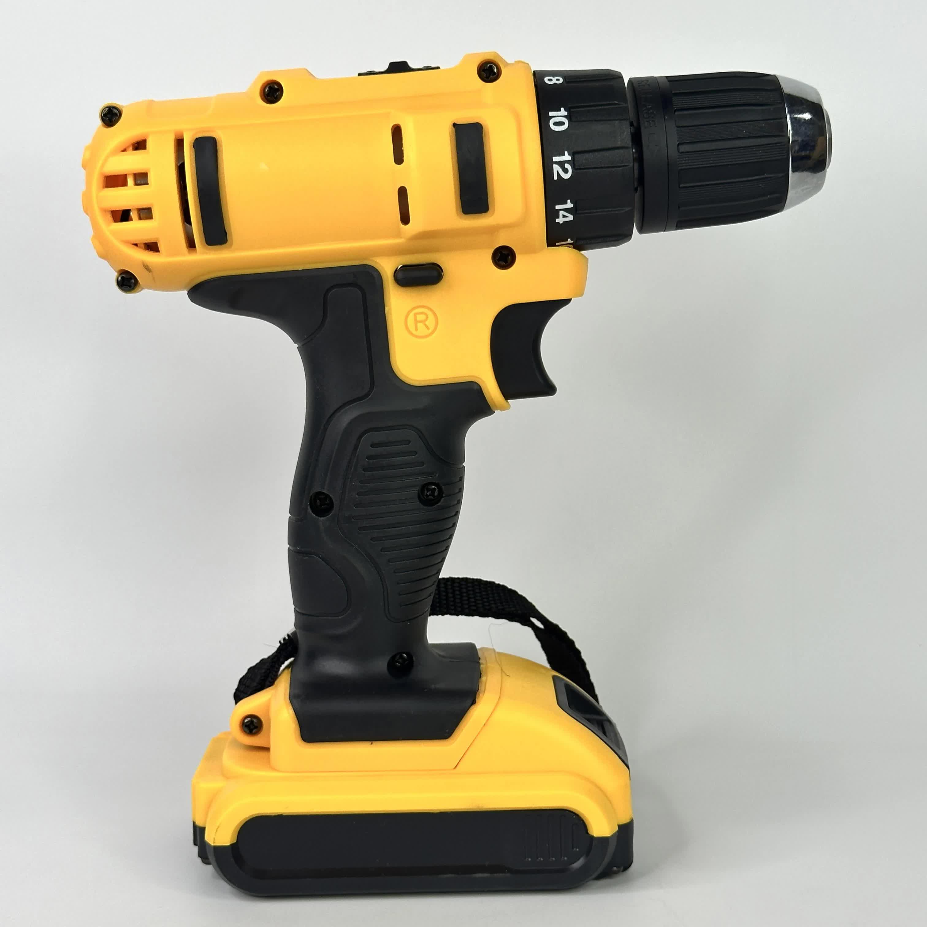 Шуруповерт ударный аккумуляторный с набором инструментов в пластиковом кейсе (25934072) - фото 4 Шуруповерт ударный аккумуляторный с набором инструментов в пластиковом кейсе (25934072) - фото 4