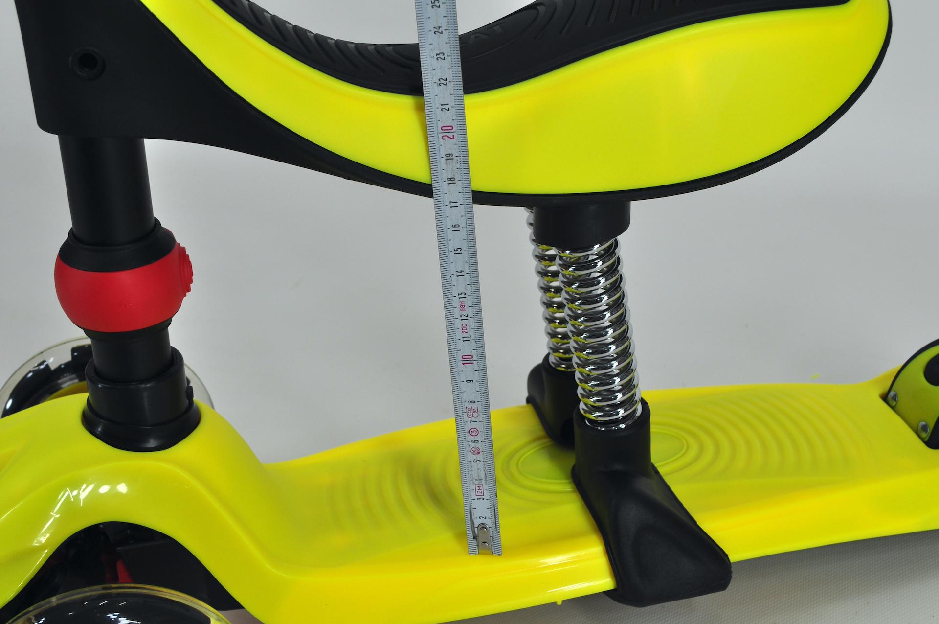 Самокат біговіл Maraton Credo 3в1 дитячий триколісний з сидінням та батьківською ручкою Жовтий - фото 17