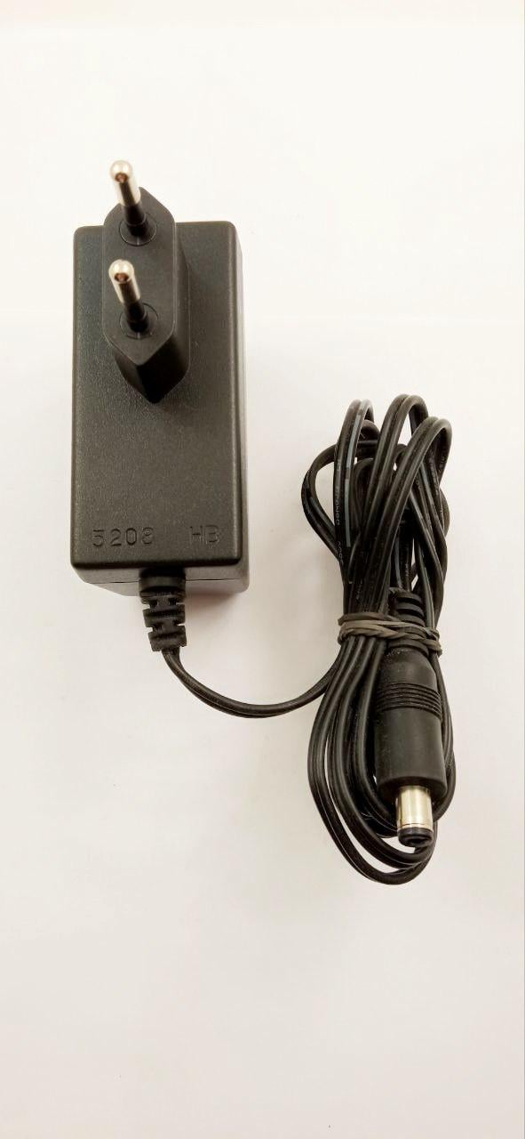 Блок живлення імпульсний DVE DSA-30W-12EU 7,5V 2,5A 5,5x2,5 мм (18427)