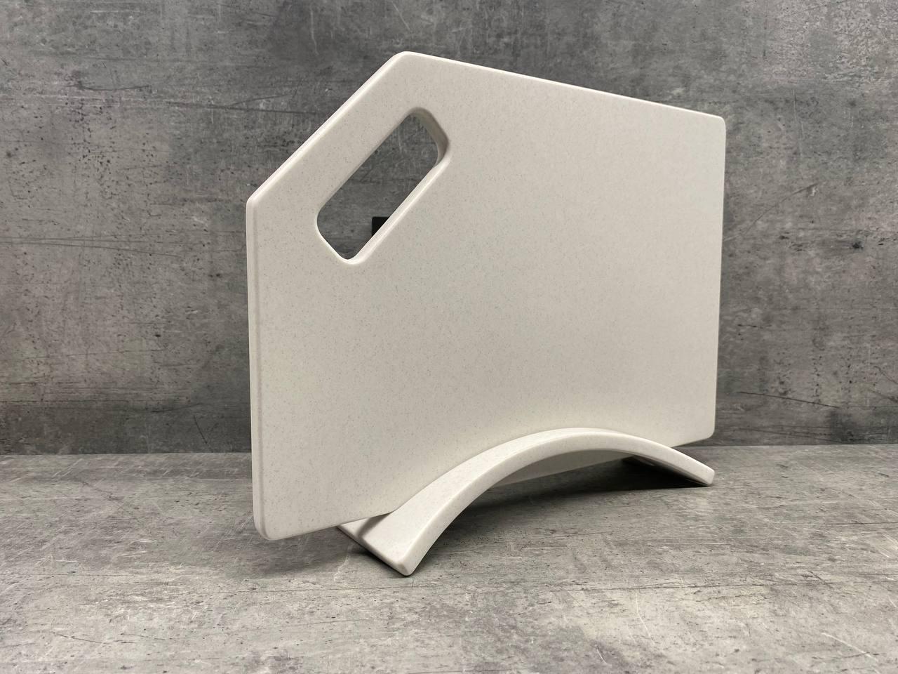 Доска кухонная Stratus на подставке из искусственного акрилового камня 350x235 мм (23872531) - фото 2 Доска кухонная Stratus на подставке из искусственного акрилового камня 350x235 мм (23872531) - фото 2