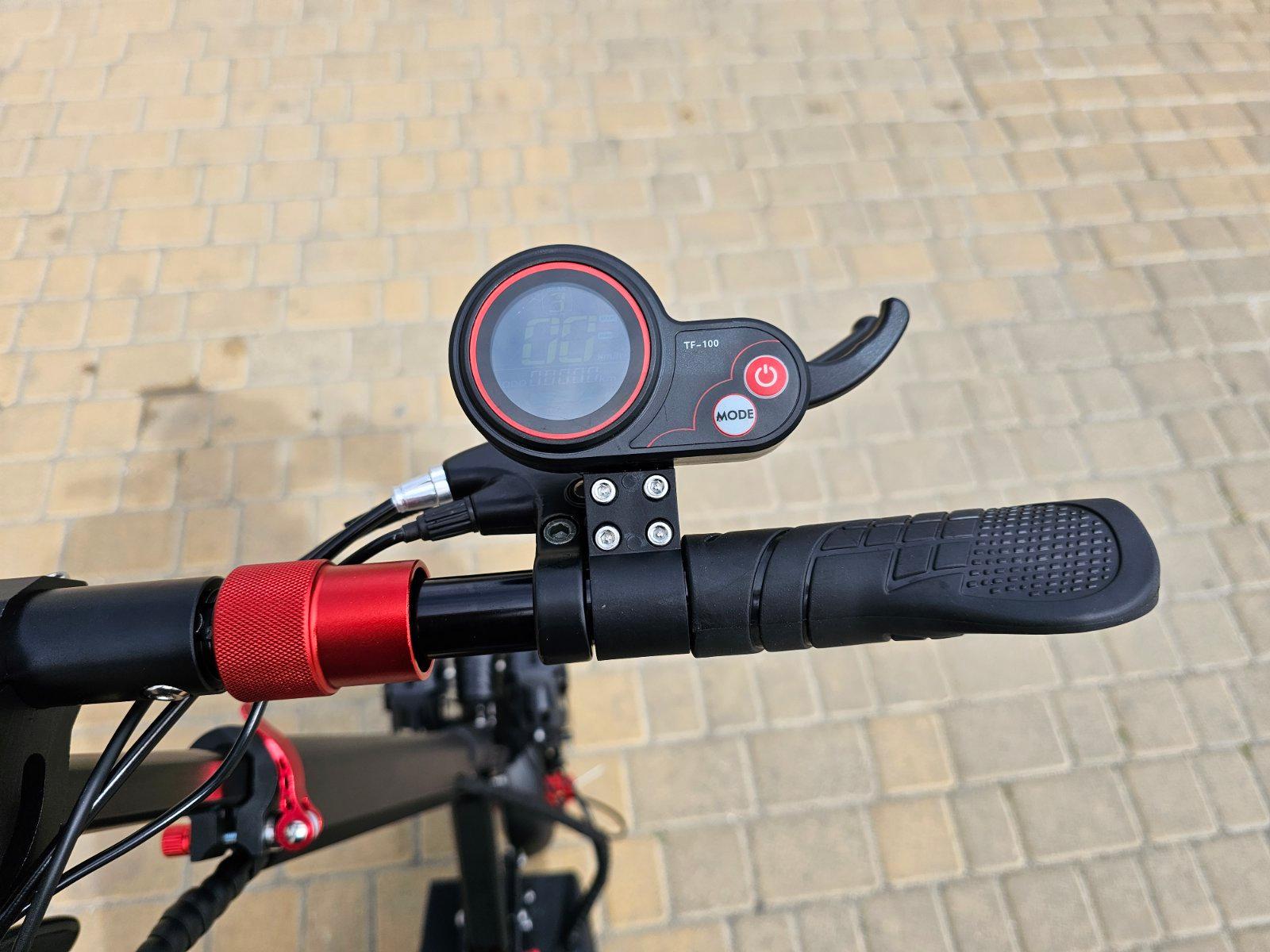 Электросамокат с сиденьем KugooKirin M4 PRO Plus 1000 W/18 Ah 2025 +3 фары - фото 8 Электросамокат с сиденьем KugooKirin M4 PRO Plus 1000 W/18 Ah 2025 +3 фары - фото 8