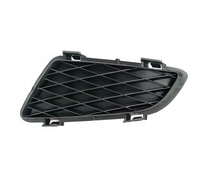 Решетка бампера AVTM Mazda 6 02-06 левая без отверстия для противотуманок (4403 993) Решетка бампера AVTM Mazda 6 02-06 левая без отверстия для противотуманок (4403 993)