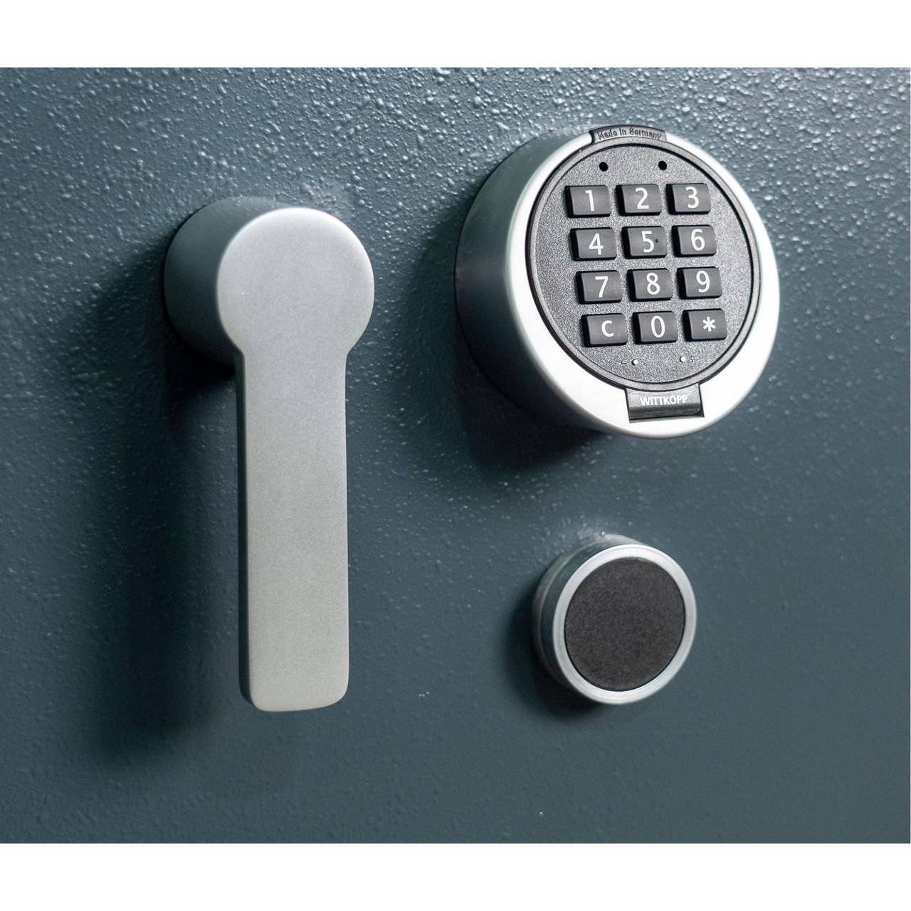 Сейф взломостойкий Griffon CLE V.100.K.E.Т - фото 8