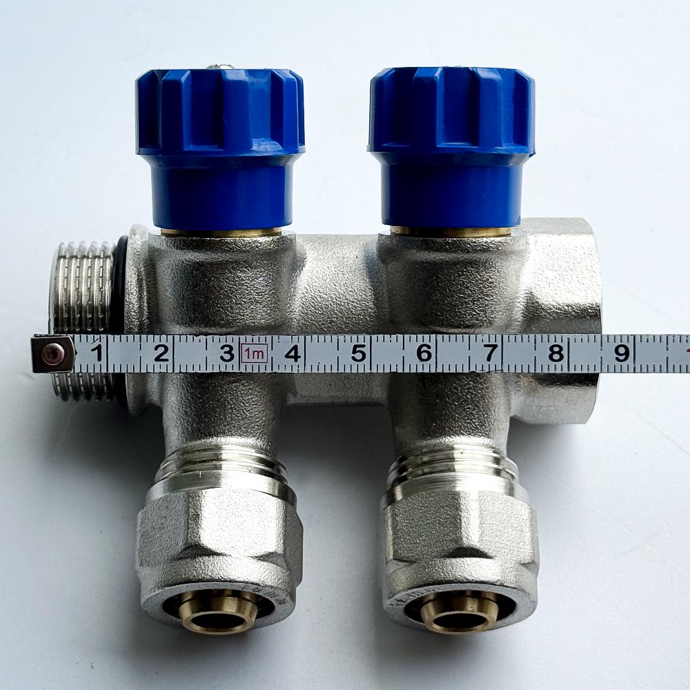 Коллектор с перекрытием SANTAN 16х3/4" под 35° латунь никелированная 2 контура (85188) - фото 4 Коллектор с перекрытием SANTAN 16х3/4" под 35° латунь никелированная 2 контура (85188) - фото 4
