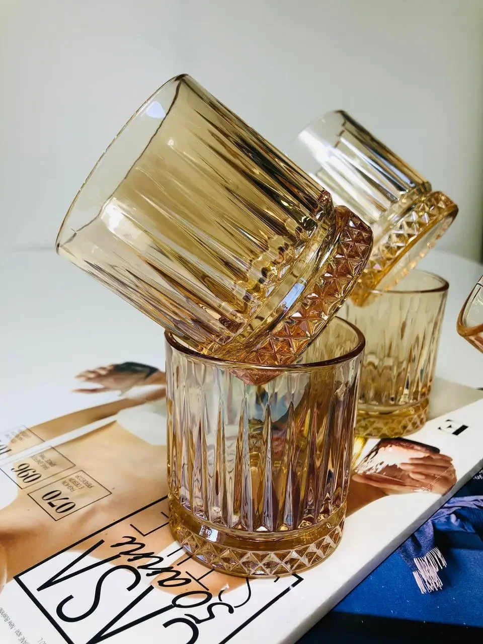 Набор стаканов для виски Бандл 230 мл 6 шт. Янтарный (21-102-325) - фото 3 Набор стаканов для виски Бандл 230 мл 6 шт. Янтарный (21-102-325) - фото 3