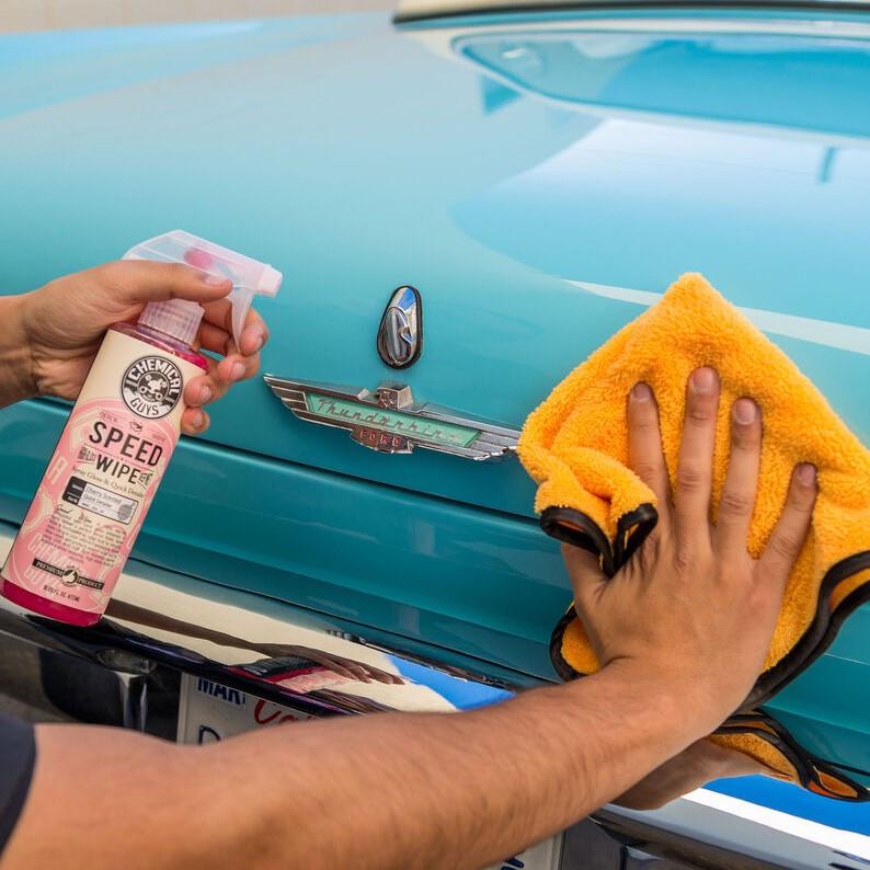 Квік-детейлер для очищення та блиску Chemical Guys Speed Wipe Spray Gloss & Quick Deatailer з ароматом вишні 473 мл - фото 3 Квік-детейлер для очищення та блиску Chemical Guys Speed Wipe Spray Gloss & Quick Deatailer з ароматом вишні 473 мл - фото 3