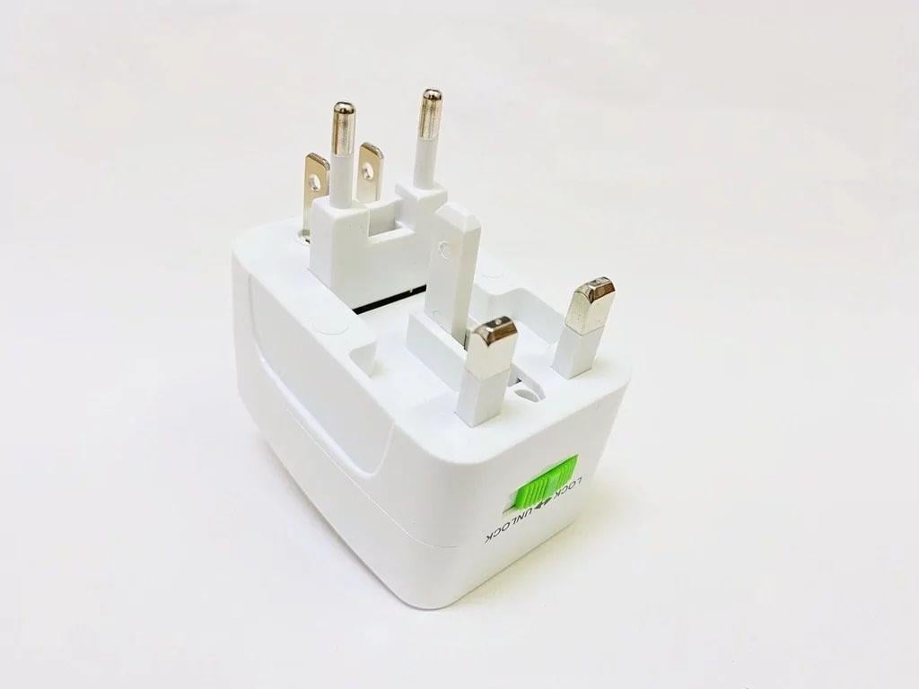 Перехідник для європейської розетки Clefers Indaptor (5024495)