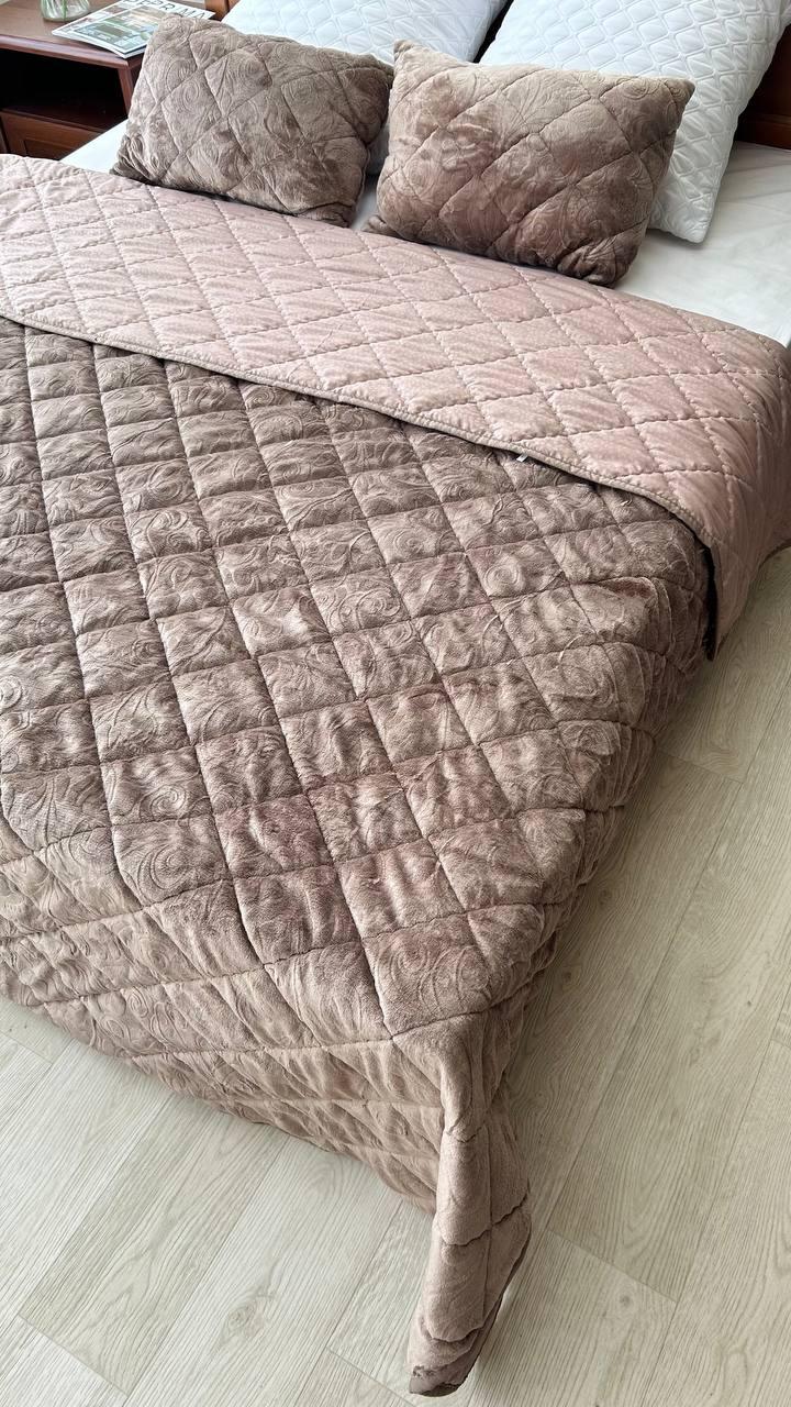 Покривало стьобане 220х240 см Темно-бежевий (Д-Мpled+poduska005-04) - фото 1 Покривало стьобане 220х240 см Темно-бежевий (Д-Мpled+poduska005-04) - фото 1