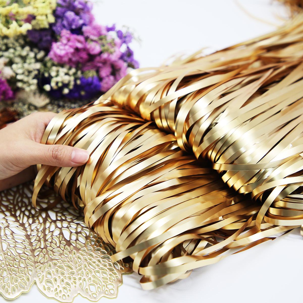 Дощик для фотозони матовий 245x92 см Золотистий (1051336864) - фото 2 Дощик для фотозони матовий 245x92 см Золотистий (1051336864) - фото 2