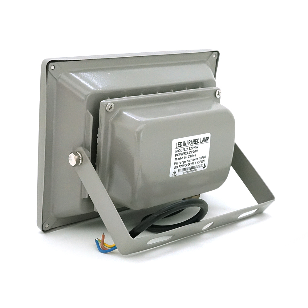 Прожектор инфракрасный VOLTRONIC 1522WH 15 диодов дальность 140 м (33401) - фото 3 Прожектор инфракрасный VOLTRONIC 1522WH 15 диодов дальность 140 м (33401) - фото 3