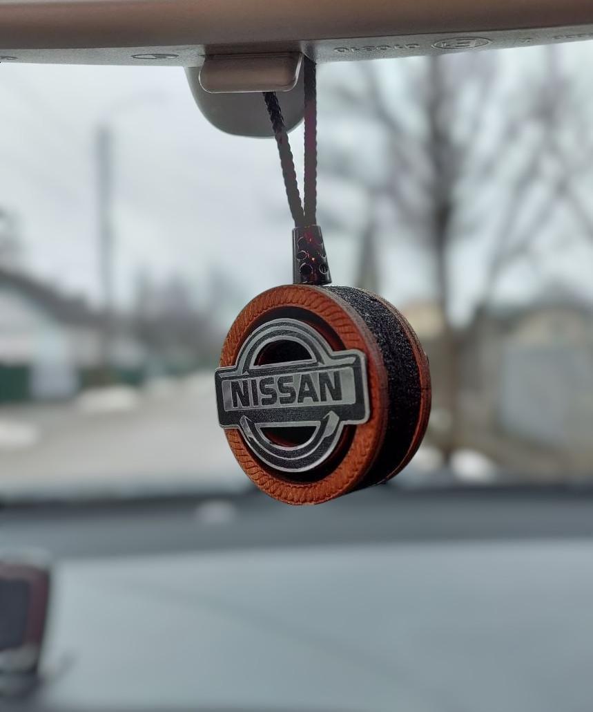 Ароматизатор-подвеска для авто Nissan с эффектом переливания (2096379163)