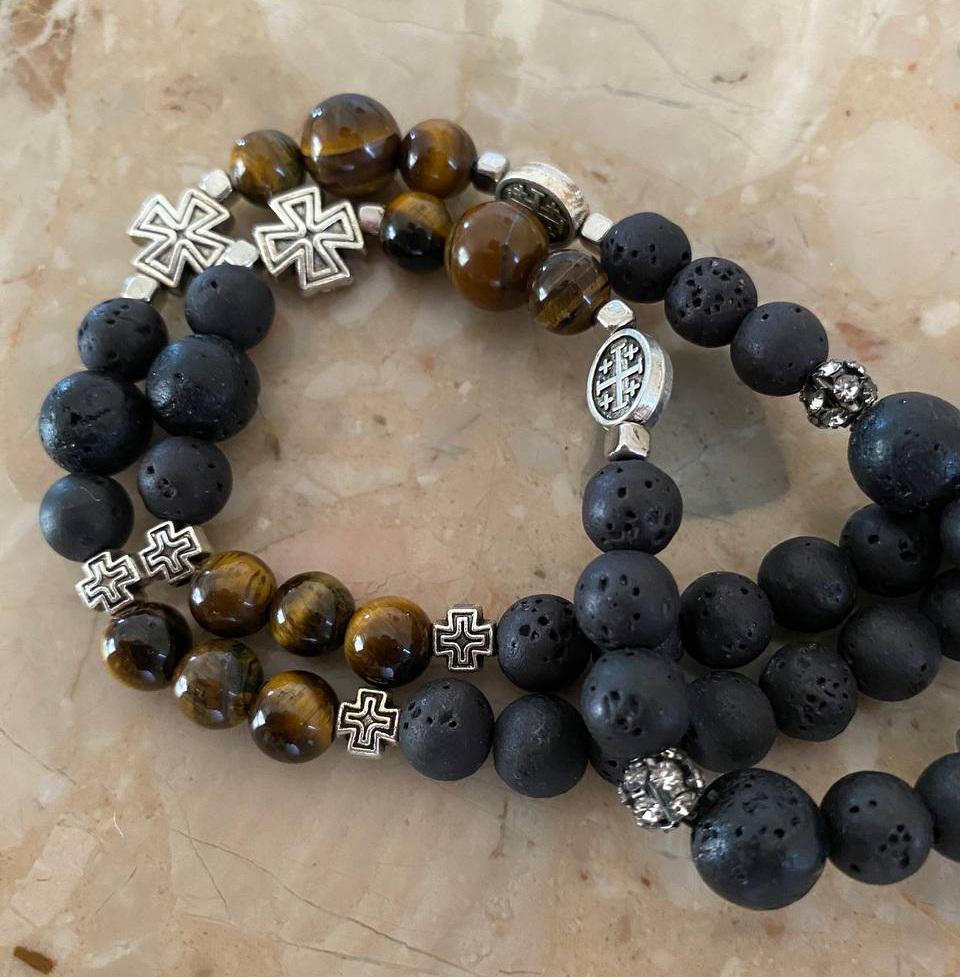 Колье LITAURS из натурального камня лавовый камень/тигровый глаз с кулоном оберег молот Тора (250302) - фото 2