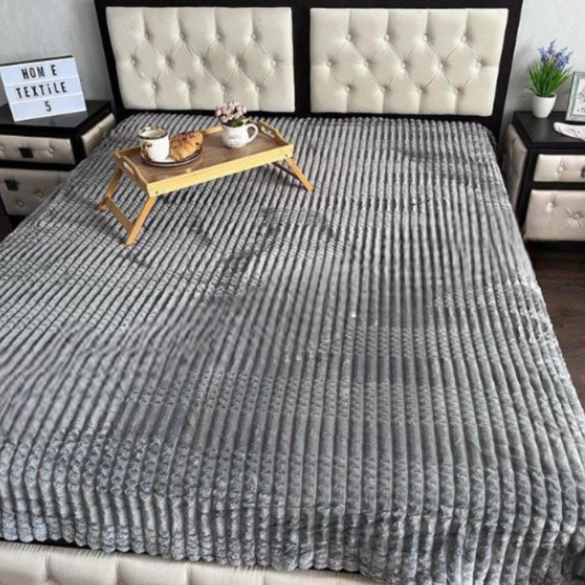 Плед Colorful Home Полоска Кубик евро 200х220 см Темно-серый (37032) Плед Colorful Home Полоска Кубик евро 200х220 см Темно-серый (37032)