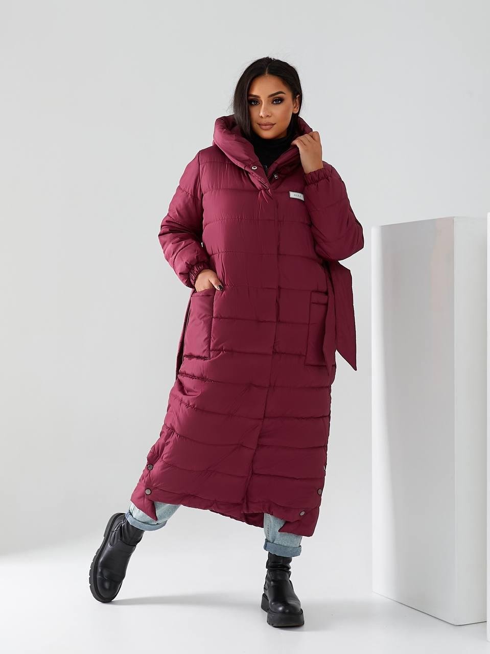 Пуховик длинный Aiza А032 на поясе кнопках молнии и с капюшоном р. 54-56 Хаки - фото 13 Пуховик длинный Aiza А032 на поясе кнопках молнии и с капюшоном р. 54-56 Хаки - фото 13