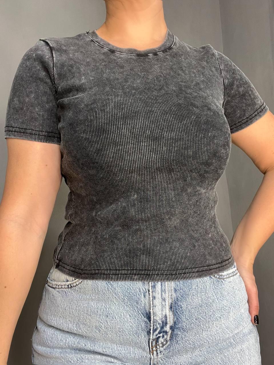 Футболка женская A-N 2747 варка тай-дай рубчик топ средняя длина базовая OS Черный (3597)