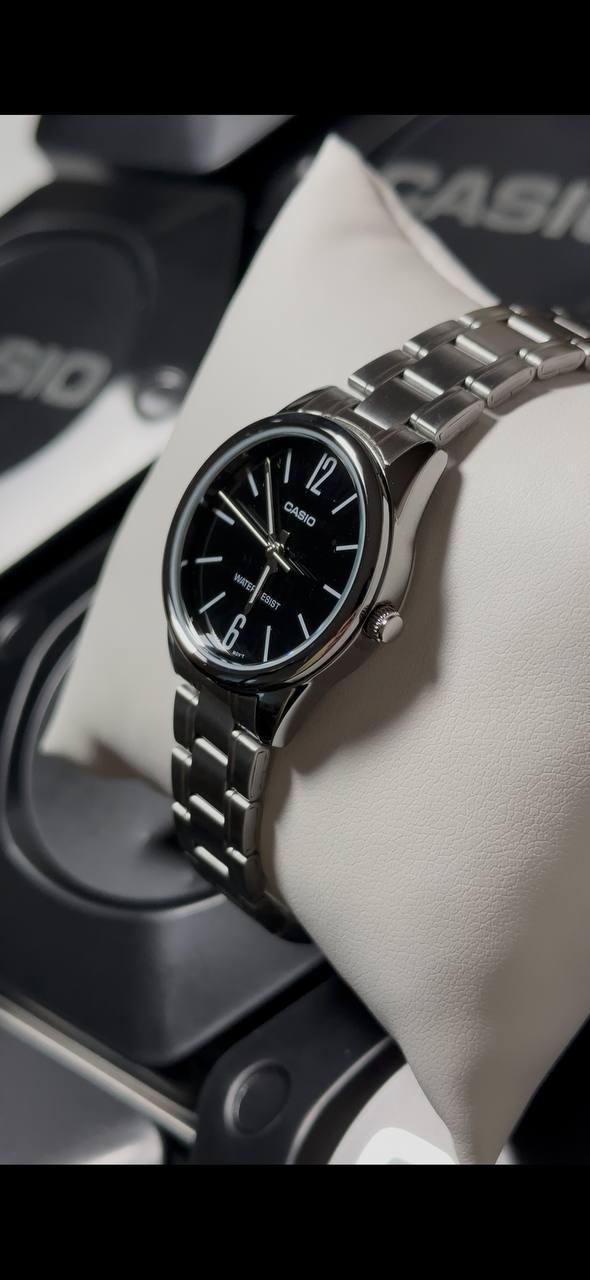 Годинник жіночий Casio LTP-V005D-1B (1141-0004) - фото 4 Годинник жіночий Casio LTP-V005D-1B (1141-0004) - фото 4