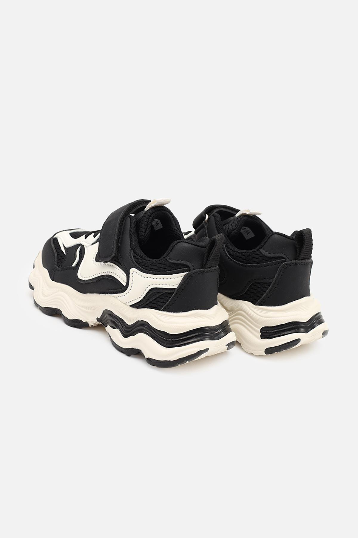 Кроссовки для девочки ЦБ-00273816 на плоской подошве р. 32 Черный (SKT001056265) - фото 5 Кроссовки для девочки ЦБ-00273816 на плоской подошве р. 32 Черный (SKT001056265) - фото 5