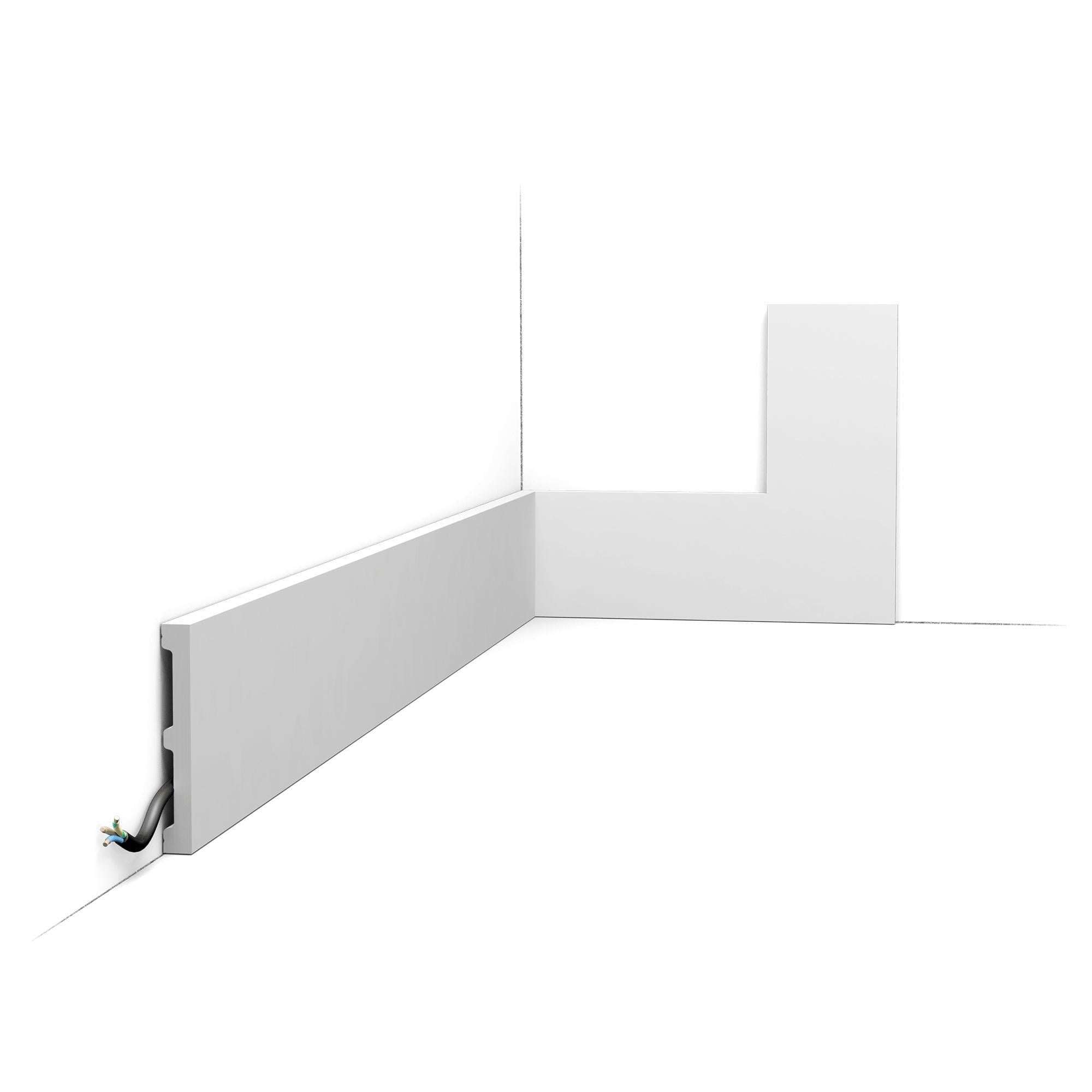 Плинтус напольный гладкий Orac decor SX163 2,00 м окрашенный в RAL 9003
