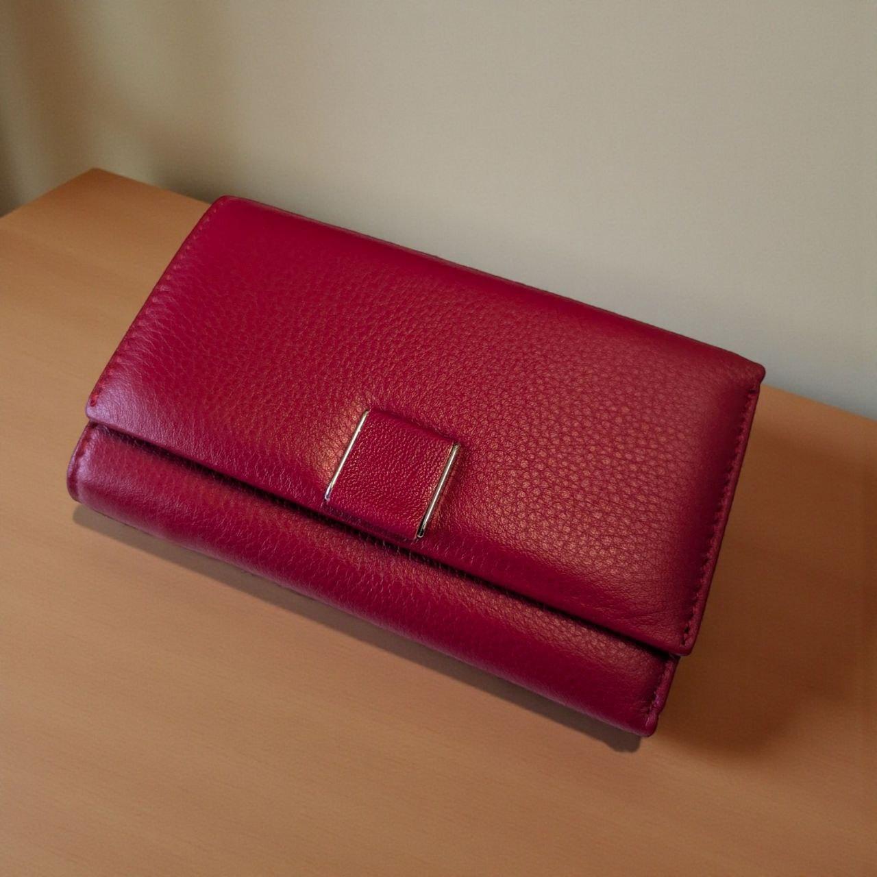 Гаманець жіночий шкіряний на кнопці із застібкою для монет Ivorx 14х9,5 см Червоний (M-410-055) Гаманець жіночий шкіряний на кнопці із застібкою для монет Ivorx 14х9,5 см Червоний (M-410-055)