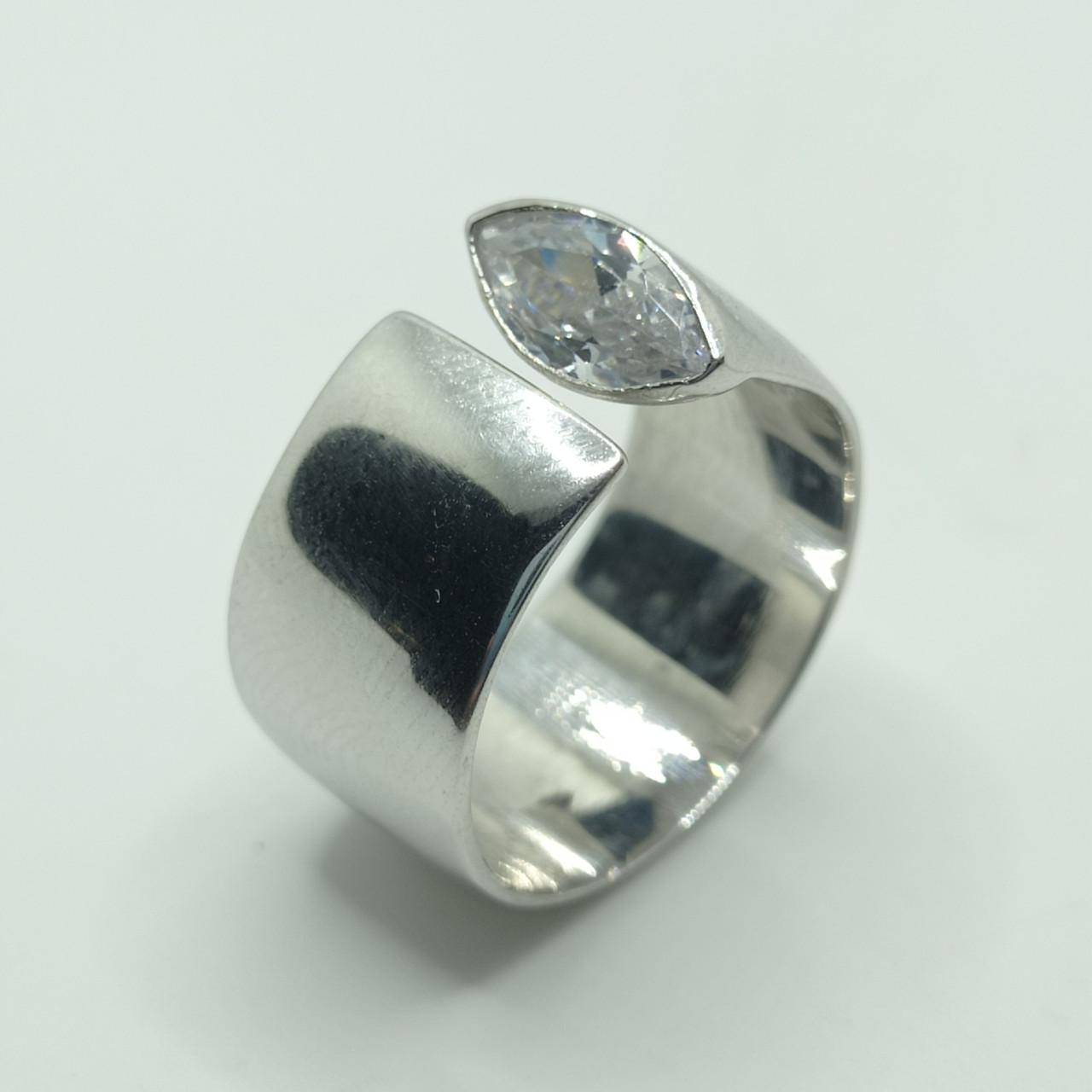 Кольцо Глаз серебро белый камень родий 925° 6,53 г р. 18 (1013р)