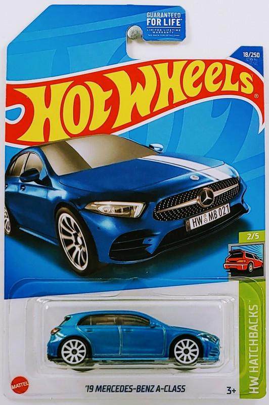 Игрушечная машинка Hot Wheels 19 Mercedes- Benz A-Class 2022 Hatchbacks №018 (HCV27)