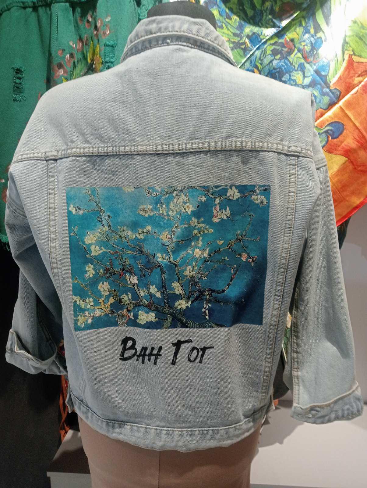 Куртка жіноча джинсова з художнім принтом Мигдаль (00160) - фото 3 Куртка жіноча джинсова з художнім принтом Мигдаль (00160) - фото 3