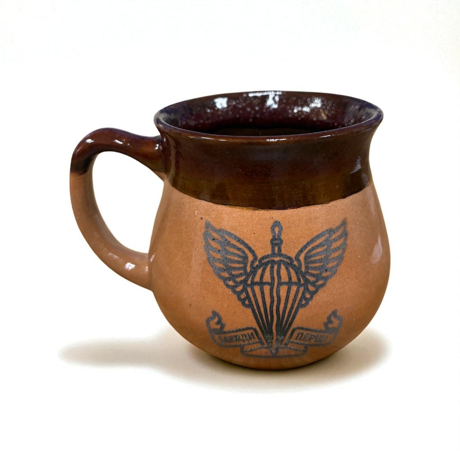 Чашка ДШВ ручная работа 450 мл Красный (28926817) - фото 1 Чашка ДШВ ручная работа 450 мл Красный (28926817) - фото 1