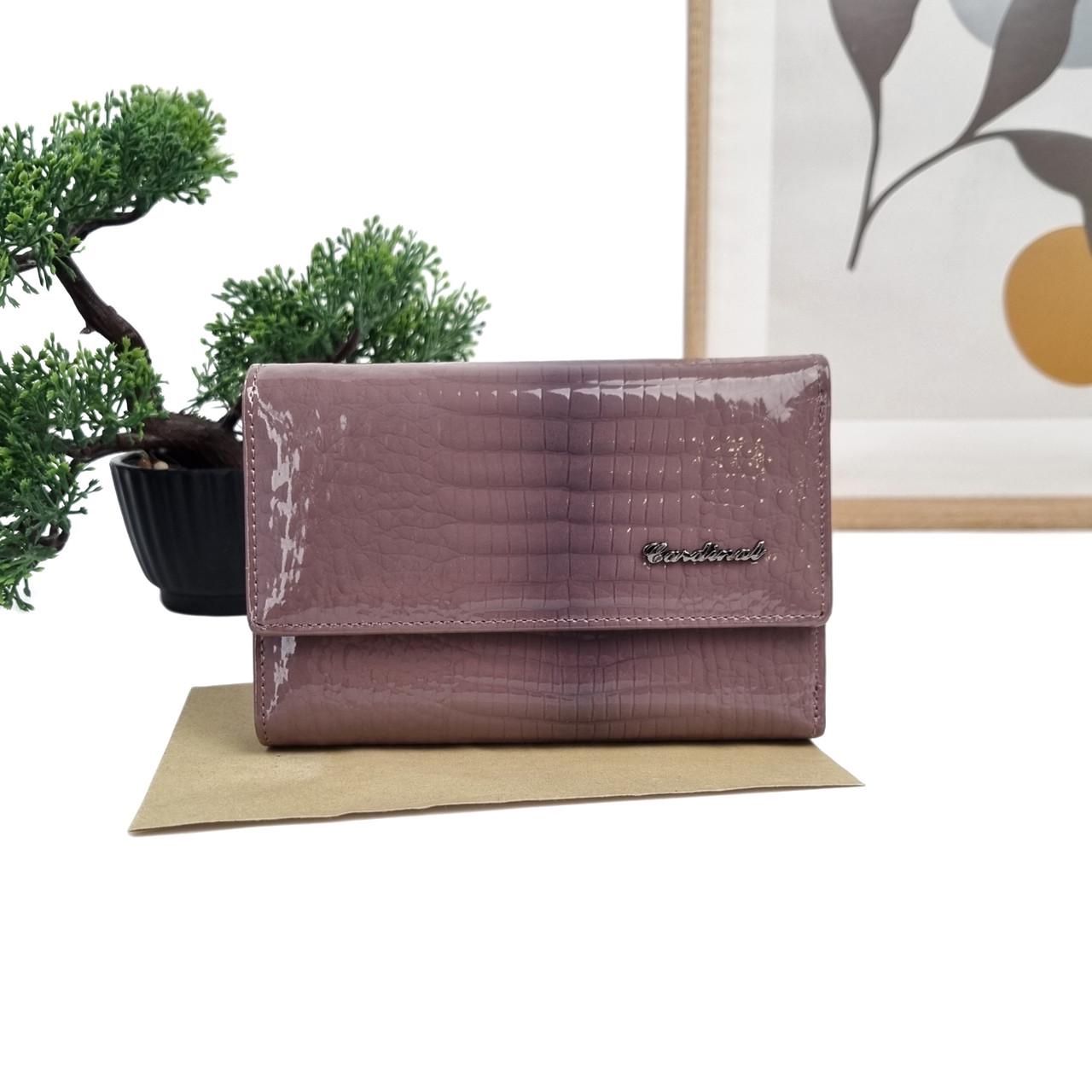 Гаманець жіночий Cardinal із лакової натуральної шкіри Пудровий (9034-R)