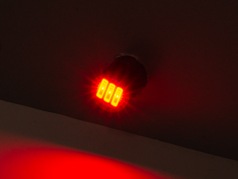 Автомобільна лампа світлодіодна LEDUA T10-7020-3 SMD 12V Червоний (849) - фото 2 Автомобільна лампа світлодіодна LEDUA T10-7020-3 SMD 12V Червоний (849) - фото 2