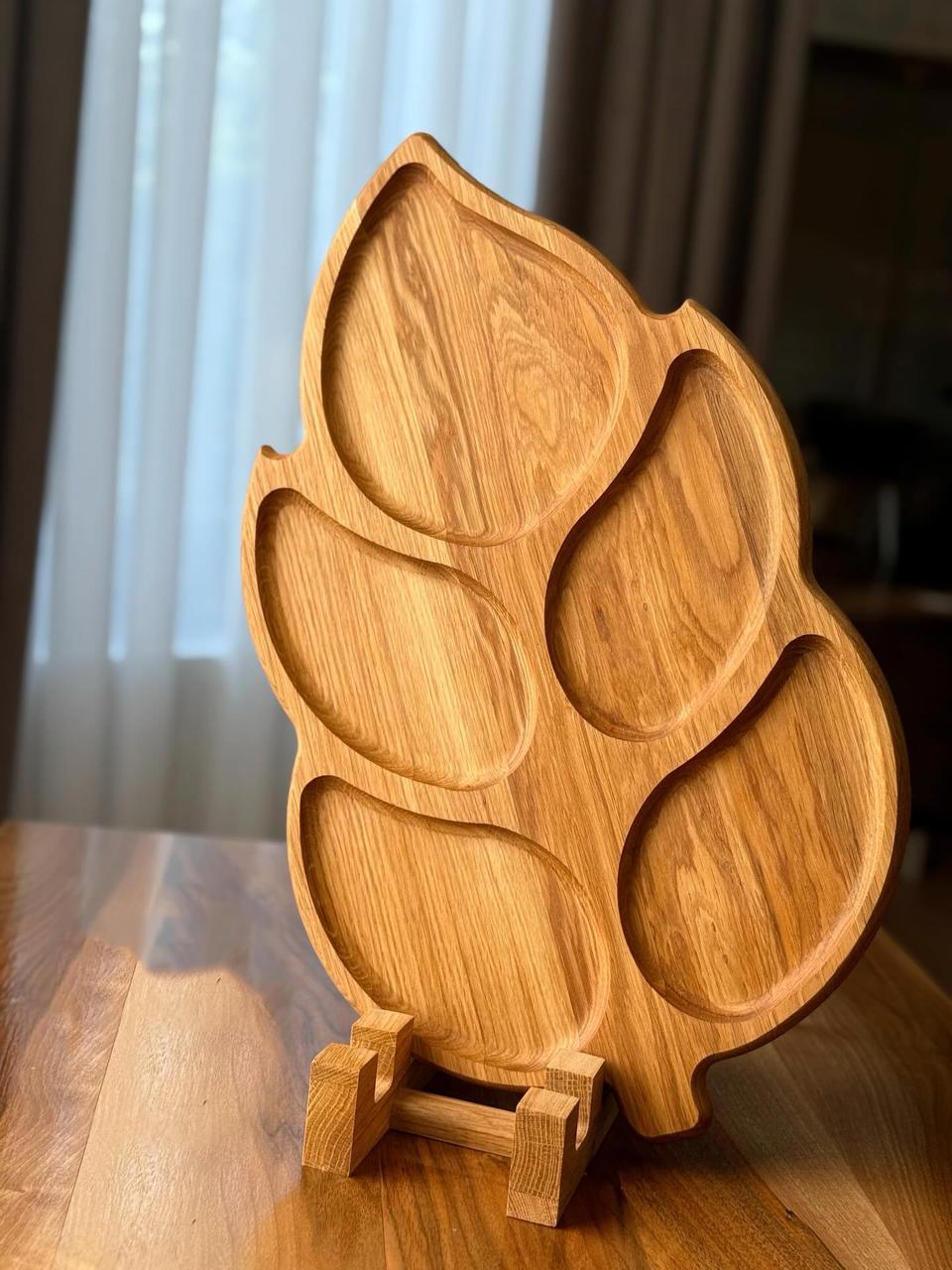 Мінажниця Листочка для подачі закусок дубова 50х30 см (33089716)