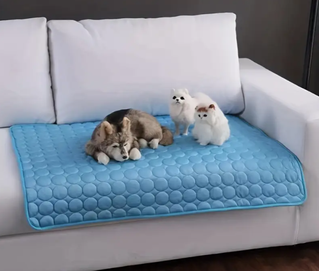 Коврик для кошек и собак самоохлаждающийся с дышащей и мягкой подкладкой летний 40x50 см Голубой (2002) - фото 9 Коврик для кошек и собак самоохлаждающийся с дышащей и мягкой подкладкой летний 40x50 см Голубой (2002) - фото 9