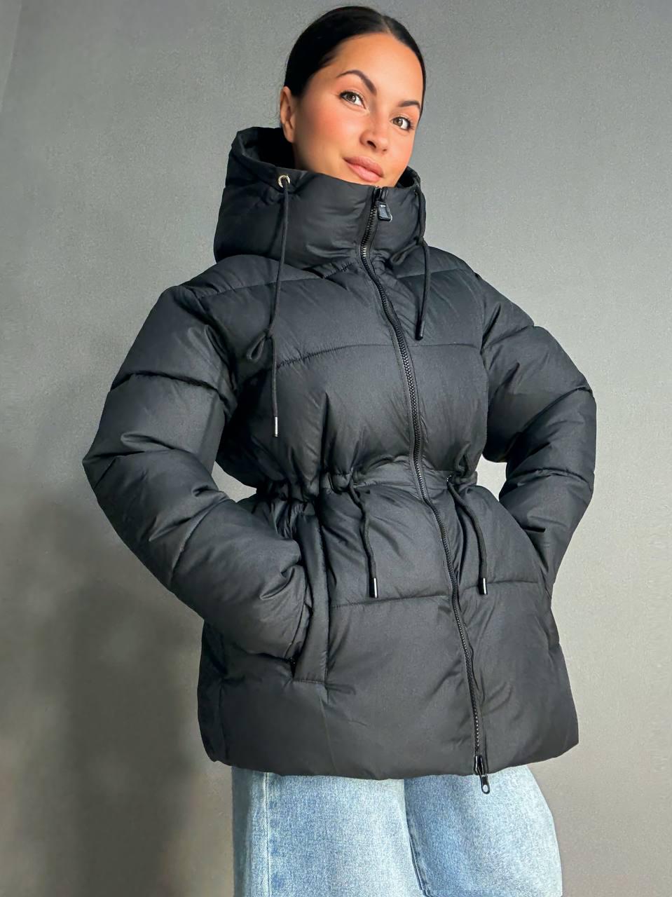 Куртка женская AN 9020-1 удлиненная с капюшоном и затяжкой талии 44 Черный