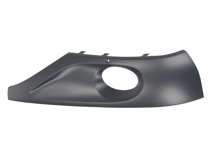 Решетка бампера AVTM Volkswagen Touareg 10-14 правая нижняя с отверстием под противотуманки (7417 912)