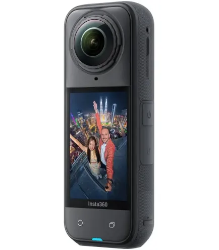 Екшн-камера Insta360 X5 Standard Bundle Black - фото 3 Екшн-камера Insta360 X5 Standard Bundle Black - фото 3
