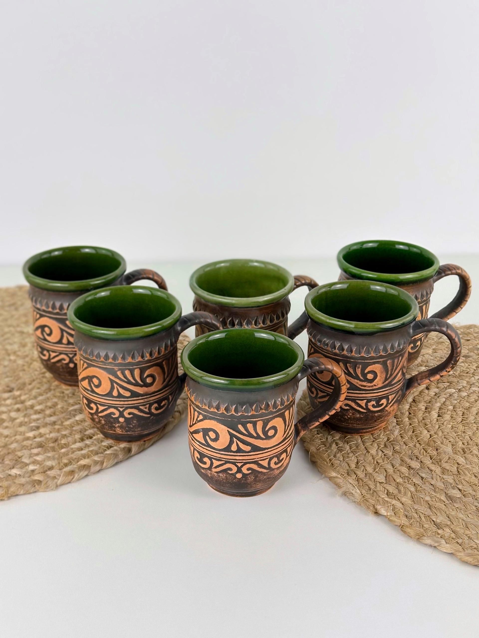 Набір високих глиняних чашок Гражда 0,3 л х 6 шт. Коричневий (17019-23) Набір високих глиняних чашок Гражда 0,3 л х 6 шт. Коричневий (17019-23)