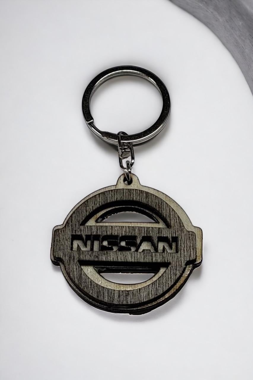 Брелок для автомобиля из дерева Nissan (2048228662)