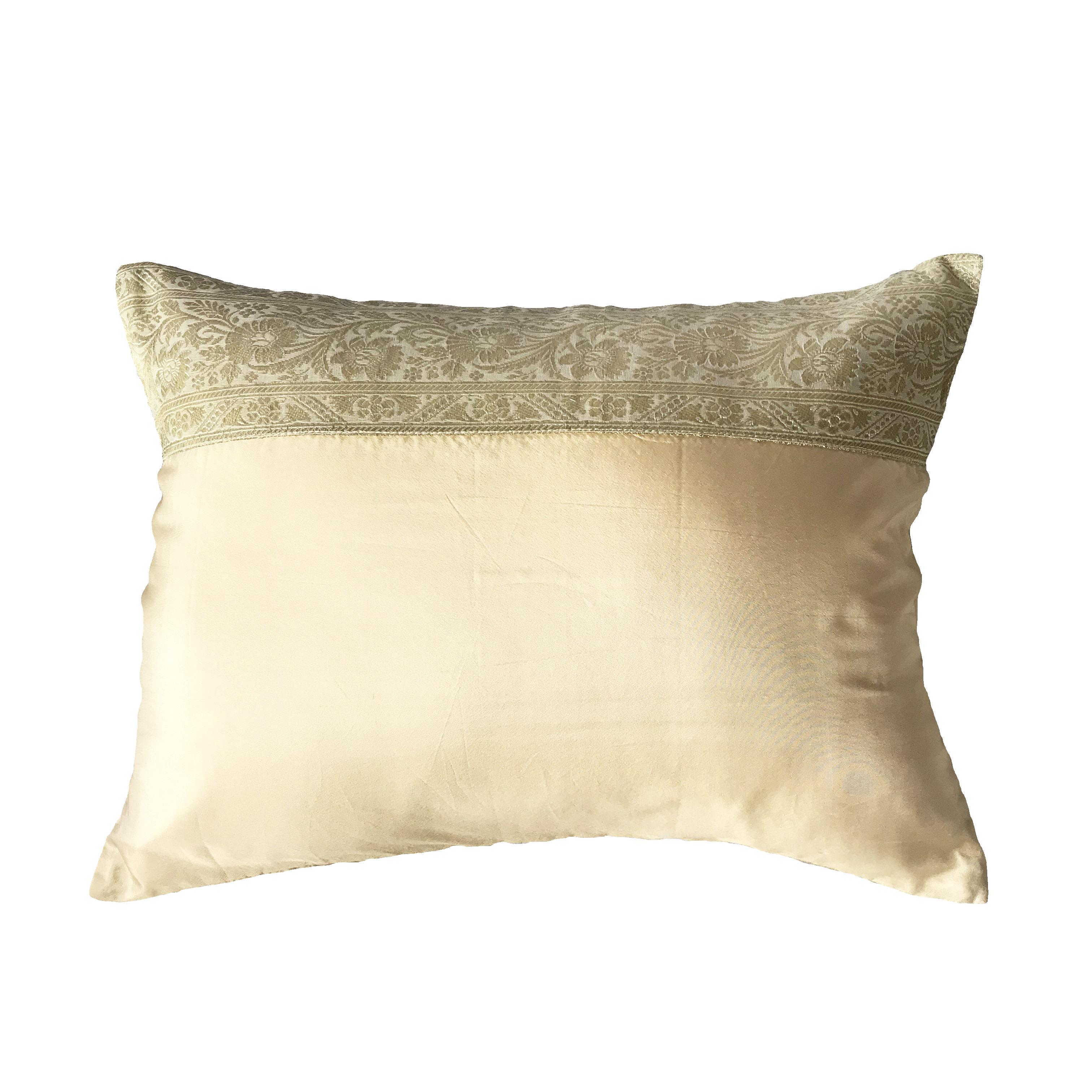 Наволочка декоративна Silk Route 30х40 см Кремовий (624)