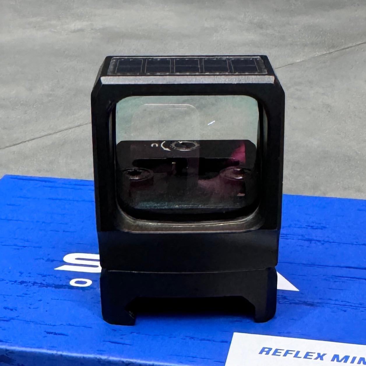 Прицел коллиматорный Spina Optics Scorner Pro 1x22x25 Tactical 3 MOA Solar Red Dot (246842) - фото 7 Прицел коллиматорный Spina Optics Scorner Pro 1x22x25 Tactical 3 MOA Solar Red Dot (246842) - фото 7