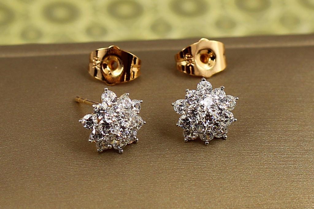 Серьги-гвоздики Xuping Jewelry Ледяная звезда с родием 1 см Золотой (30872046)