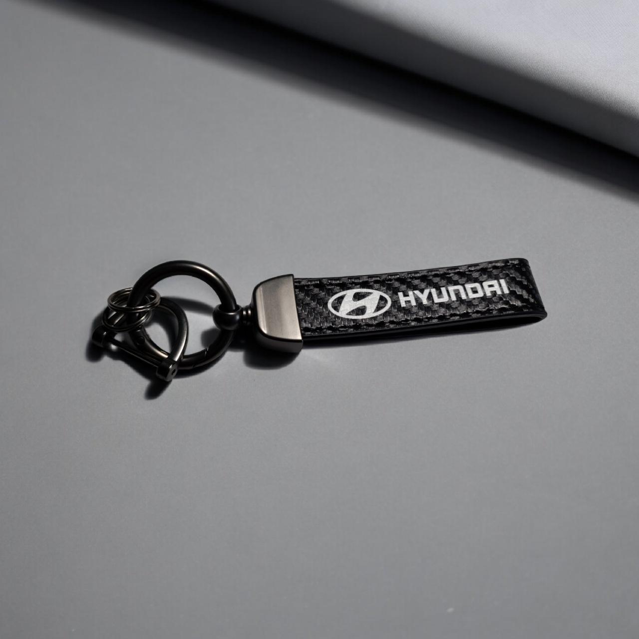 Брелок автомобильный Hyundai кожаный с карабином экокожа/металл (2235946342)